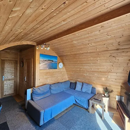 Glamping Pod With Wood Fired Hot Tub
