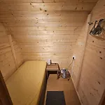Kamp alanı Glamping Pod With Wood Fired Hot Tub Scarborough